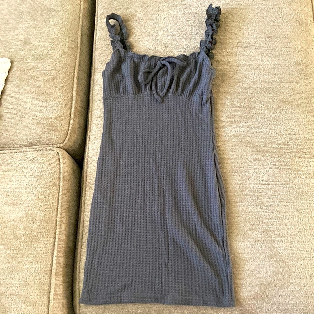 3 Dresses, 1 sweat fit, 2 pairs of sweats, 1 skirt